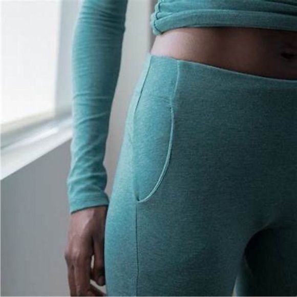 Lunya Restore Pocket Green Lounge Leggings Size Extra Large loungewear cozy - Picture 3 of 13